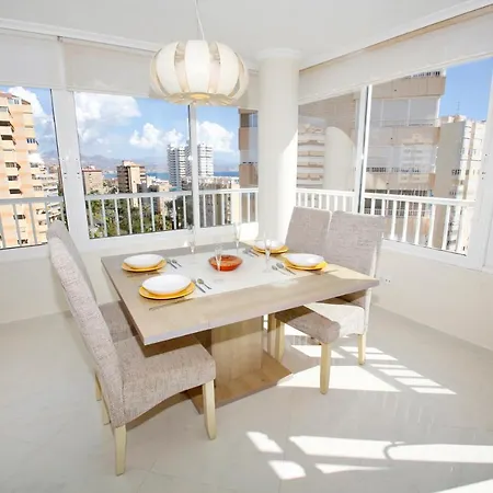 In Front Of The Sea With Ac And Pool Apartamento